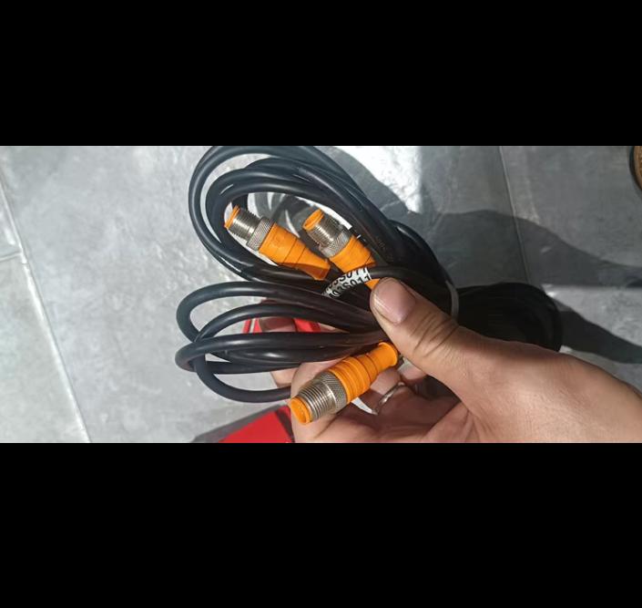 Euchner 110940 CES-AR-CL2-CH-SA-110940 2 110939 CES-AR-CR2-CH-SA-110939 1 350 G11-4