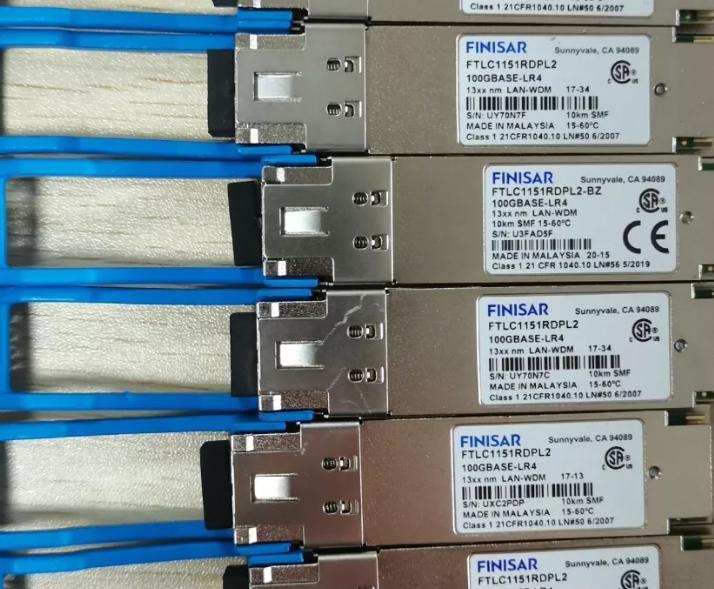 FTLC1151RDPL2-BZ QSFP-100G-LR4 FTLC1151RDPL2 1310nm 10km