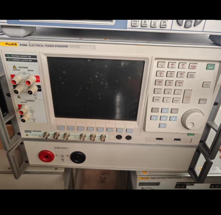 FLUKE 6100B 6105A 6106A 6125A 6135A 6145A 6101B 6120B 6130B 6140B 6145A 50A 6101B 50A 6100 80A 6106A 80A