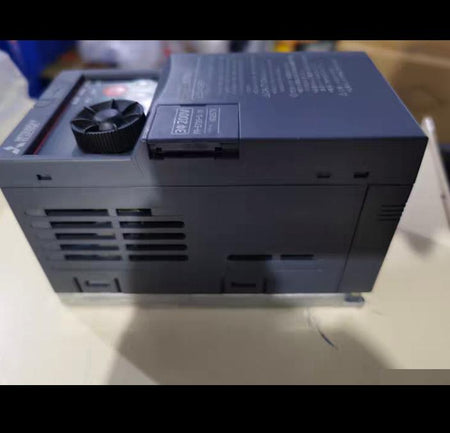 FR-E720-0 1K 200V 0 1KW 1