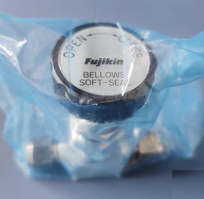 FUJIKIN FUB-91-6 35 0 FUB-91-9 52 1 1 4 3 8 Round Handle Belllows Valve