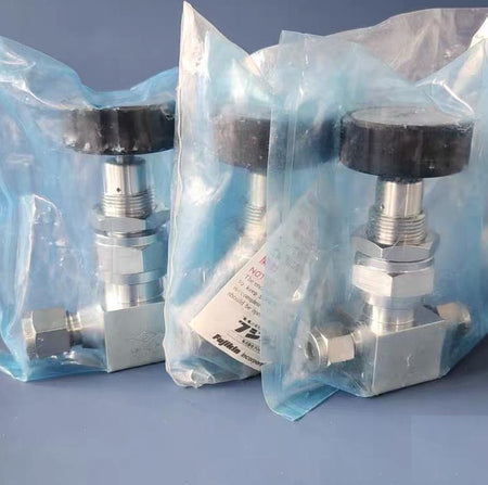 FUJIKIN FUB-91-6 35 0 FUB-91-9 52 1 1 4 3 8 Round Handle Belllows Valve