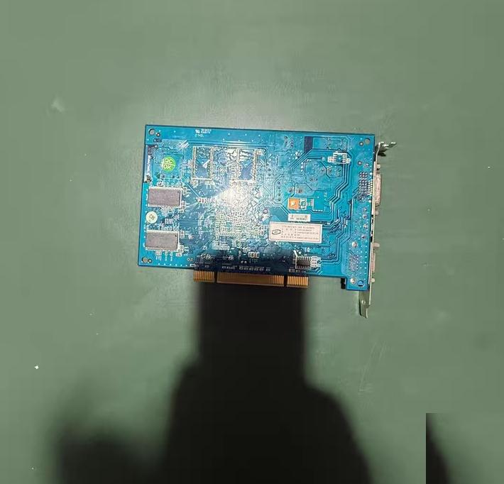 FX 5200 8400GS radeon 7000 ATI9200 PCI