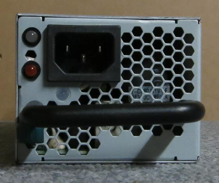Fujitsu-Siemens PS-3601-1F RX300 600W A3C40051839
