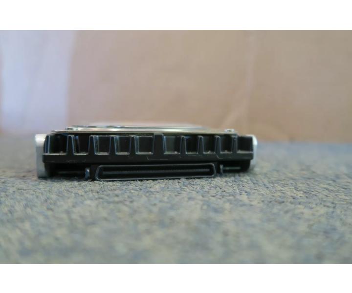 CA01308-B352 73GB