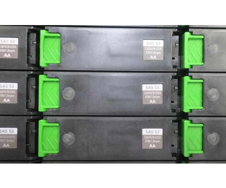 HD-DE 60-Bay 180TB 2xIOM12G 2xFEM12G