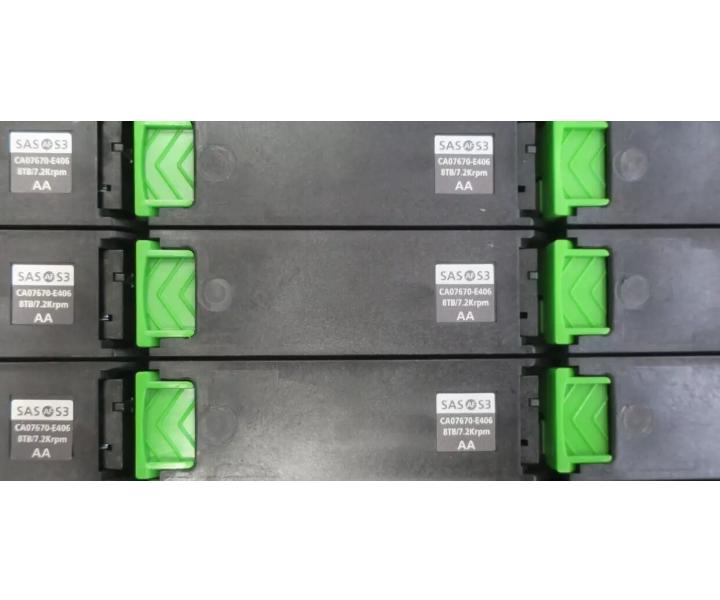 HD-DE 60-Bay 240TB 2xIOM12G 2xFEM12G