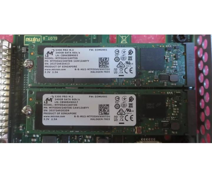 S26361-D3888-A100 CP200 240GB