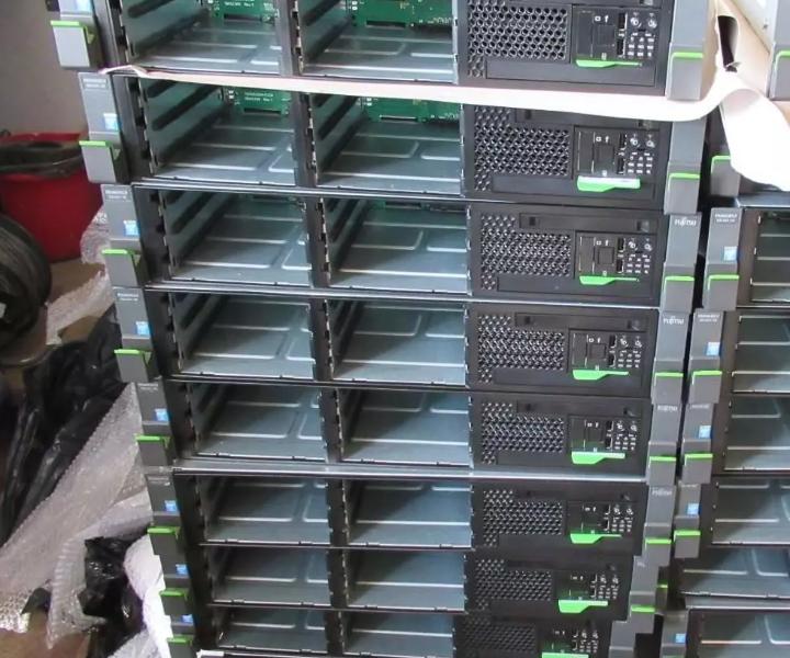 RX300 0CPU 0MEM