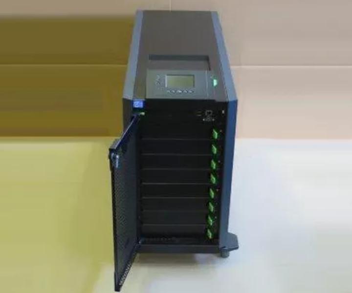S26361-K1335-V200 BX400