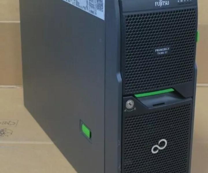Six-Core E5-2420 TX200 16GB