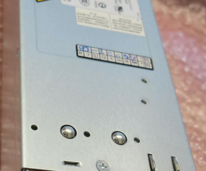 S26113-F555-E10 800W RX300