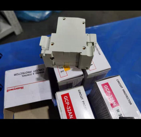 GCP-32AN 7A 20A 25A 30A 1 9 3 1