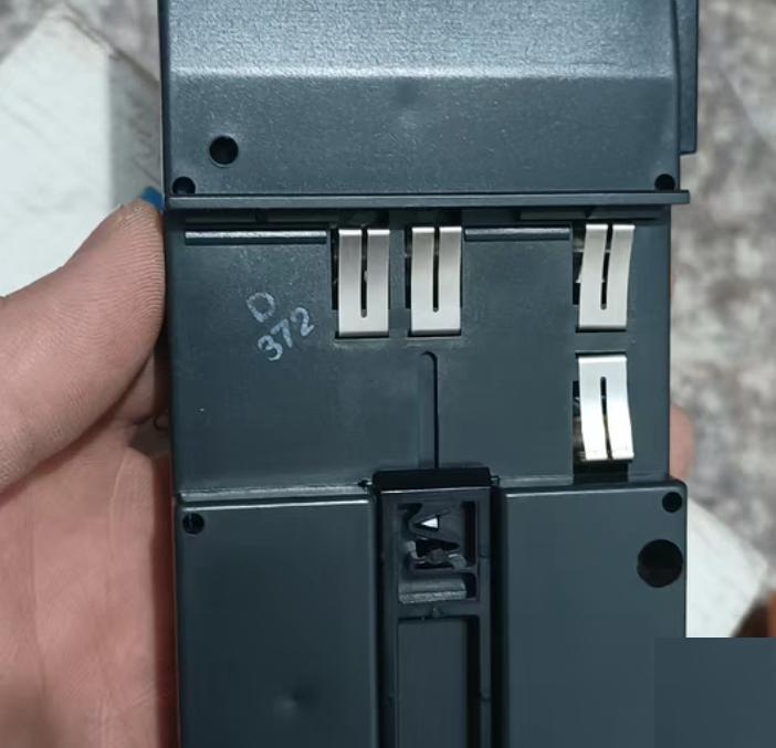 GE IC200CHS006D 1 700