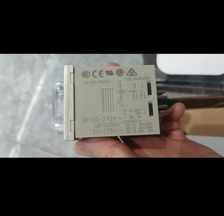H3CR-A8E 2 H3CR-A8E-TF 1 H3CR-A8E-314 1 100-240V 130