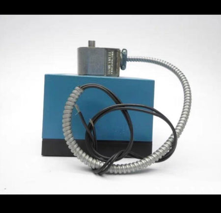 HONEYWELL R7795B1017 120V NSNP