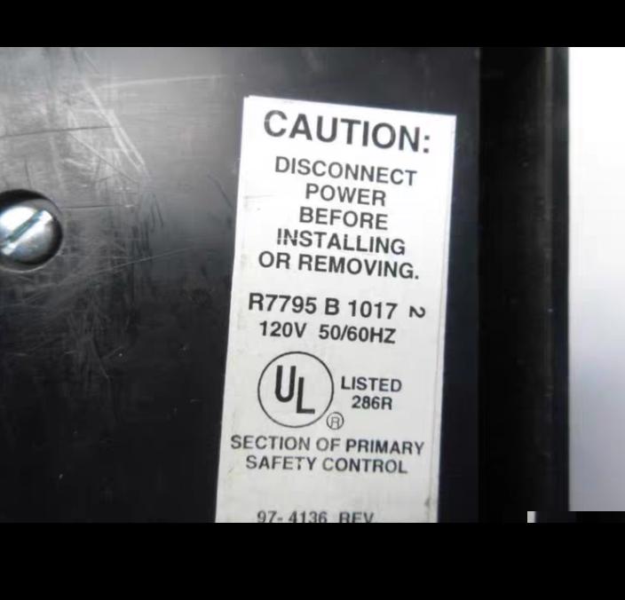 HONEYWELL R7795B1017 120V NSNP