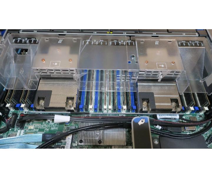E5-2667v3 8-Core 8-Bay DL380 Gen9 20GHz 192GB 400GB