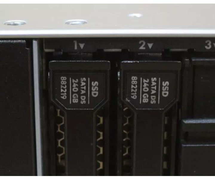 E5-2667v4 8-Core 8-Bay DL380 Gen9 20GHz 192GB 440GB