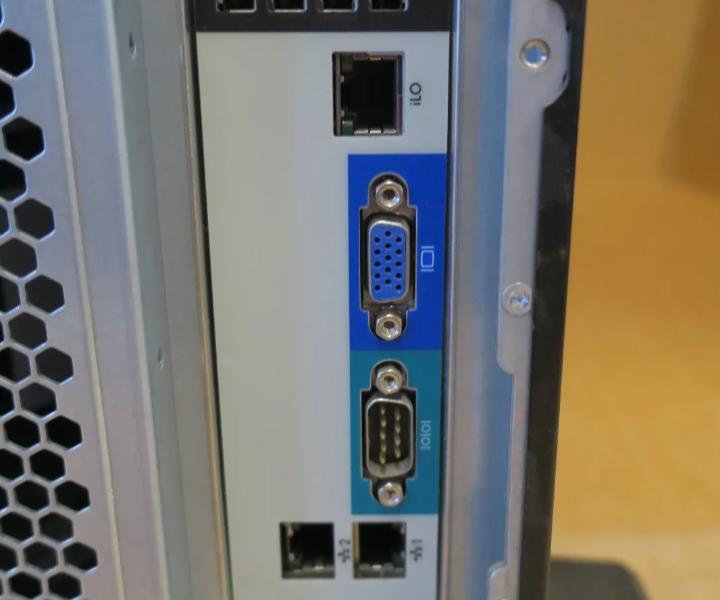 E5-2407 470065-733 ML350e GEN8 2Ghz 32GB