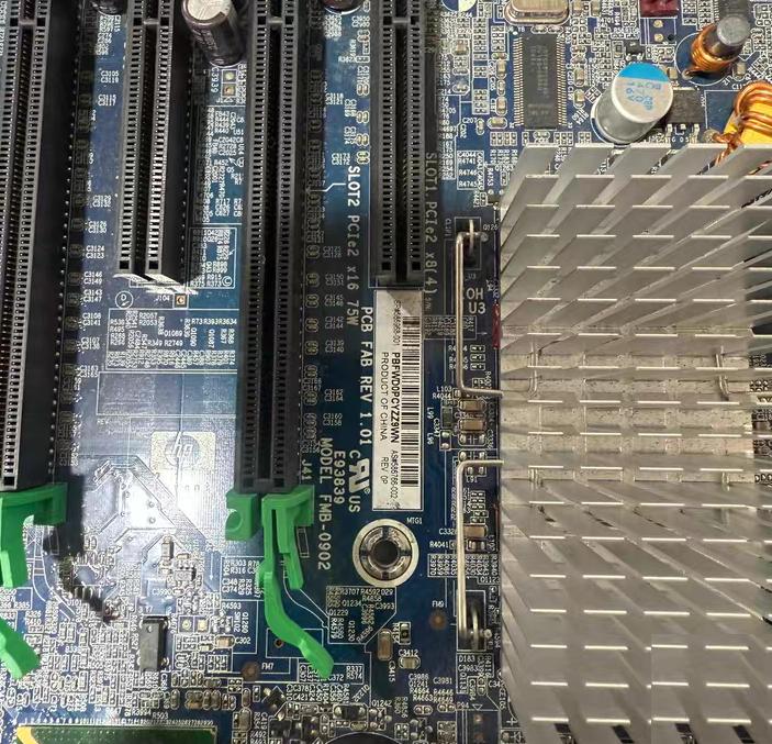 HP Z400 X58 1366 586968-001 586766-002