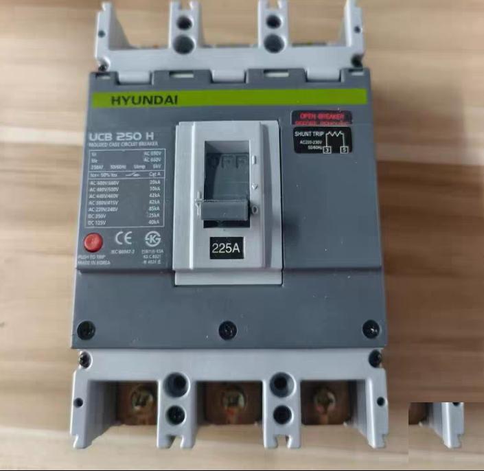 HYUNDAI UCB 250 H 225A AC 690V