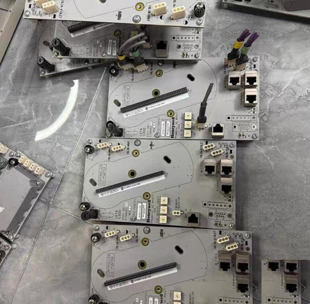 Honeywell CC-TCNT01 6 51308307-175 GPS II R45 24V IOTA C300 PLC