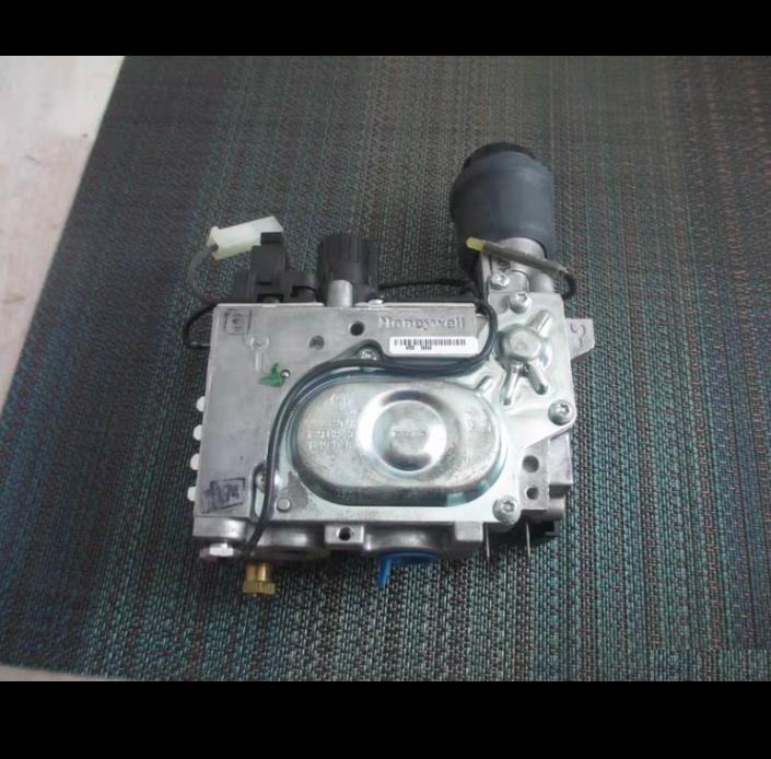 Honeywell RV8310E4002 32004134-001