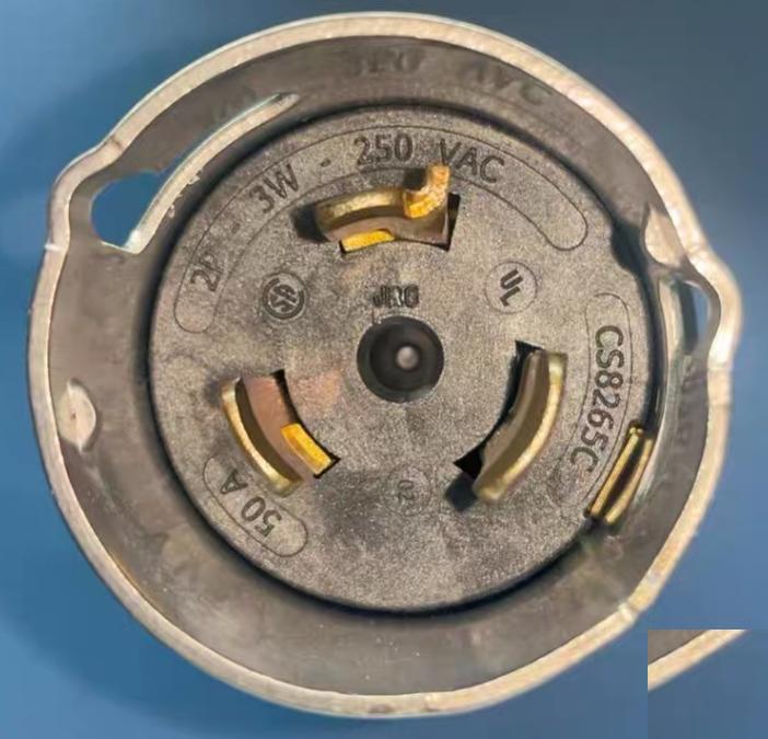 Hubbell CS8264C CS8265C 8264 8 8265 2 CS8265C 1100RMBCS8264C 1140RMB Locking Devices Twist-Lock® Industrial Female Connector Body 50A 250V 2-Pole 3-Wire Grounding Non-NEMA Screw Terminal Black and White