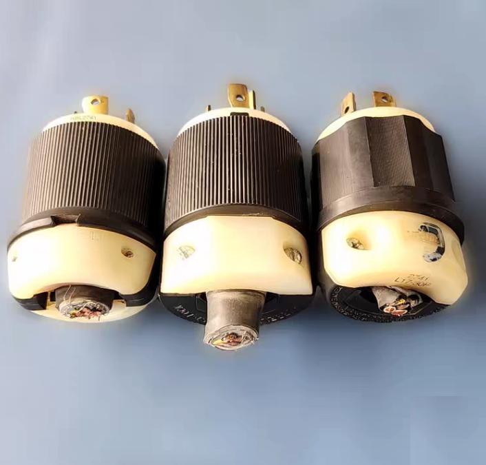 Hubbell HBL2741 HBL2743 HBL274530A 3Φ 600VAC HBL2741 Locking Devices Twist-Lock® Industrial Male Plug 30A 3-Phase 600V AC 3-Pole 4-Wire Grounding L17-30P Screw Terminal Black and White