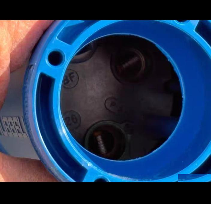 Hubbell HBL360C6W Wiring Device-Kellems 8 10 Heavy Duty Products IEC Pin and Sleeve Devices Industrial Grade Female Connector Body 60A 250V AC 2-Pole 3-Wire Grounding Terminal Screws Blue Watertight