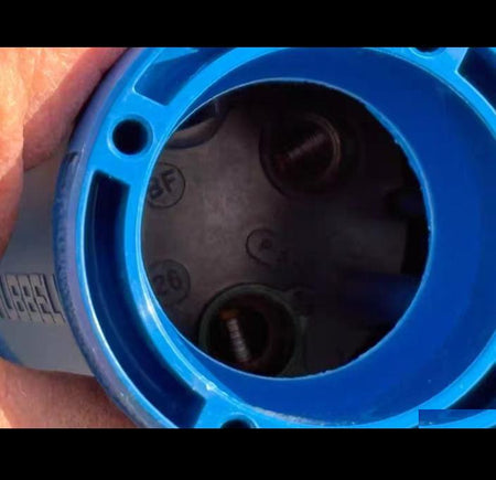 Hubbell HBL360C6W Wiring Device-Kellems 8 10 Heavy Duty Products IEC Pin and Sleeve Devices Industrial Grade Female Connector Body 60A 250V AC 2-Pole 3-Wire Grounding Terminal Screws Blue Watertight