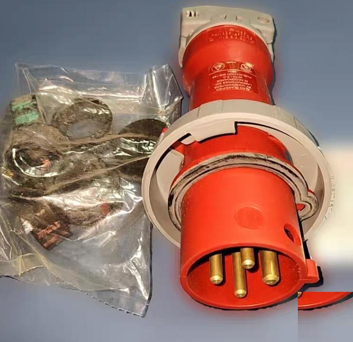 Hubbell HBL432P6W Heavy Duty Products IEC Pin and Sleeve Devices Industrial Grade Male Plug 32A 380 415V 3-Pole 4-Wire Grounding Terminal Screws Red Watertight 6