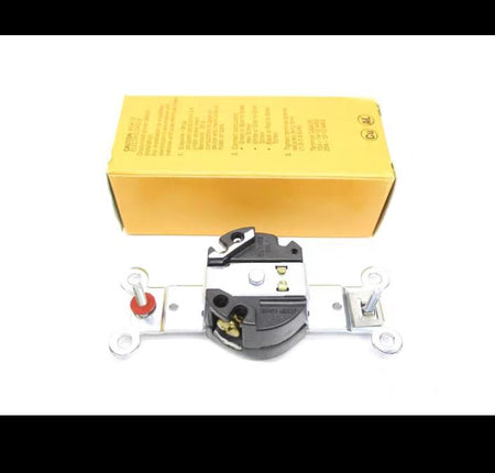Hubbell HBL4700 HBL4710 15A 125V 3 250 380 HBL4700 20 HBL4710 18