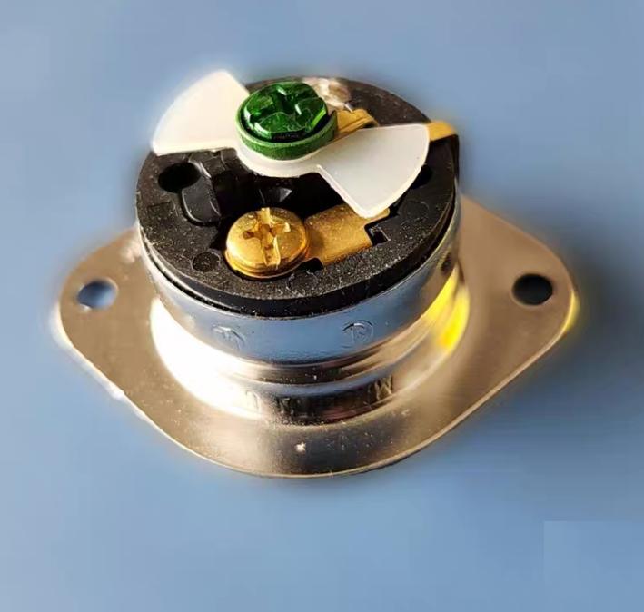 Hubbell HBL7596 Locking Devices Midget Twist-Lock® Industrial Flanged Receptacle 15A 125V AC NEMA ML- 2R Screw Terminal Stainless Steel Flange 5