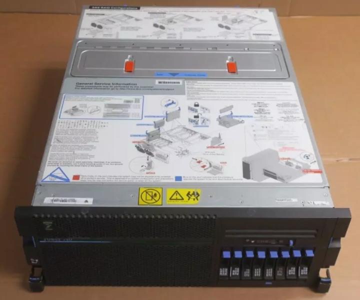 8205-E6B 8-Bay Power7 72GHz 64GB 146GB
