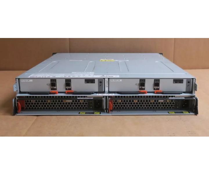 2076-24F V7000 24x1 2xSAS