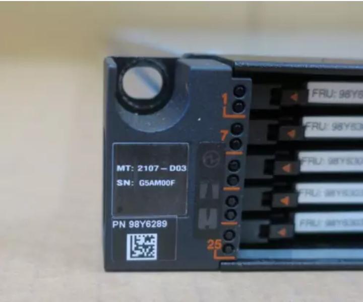 2107-D03 DS8000 400GB