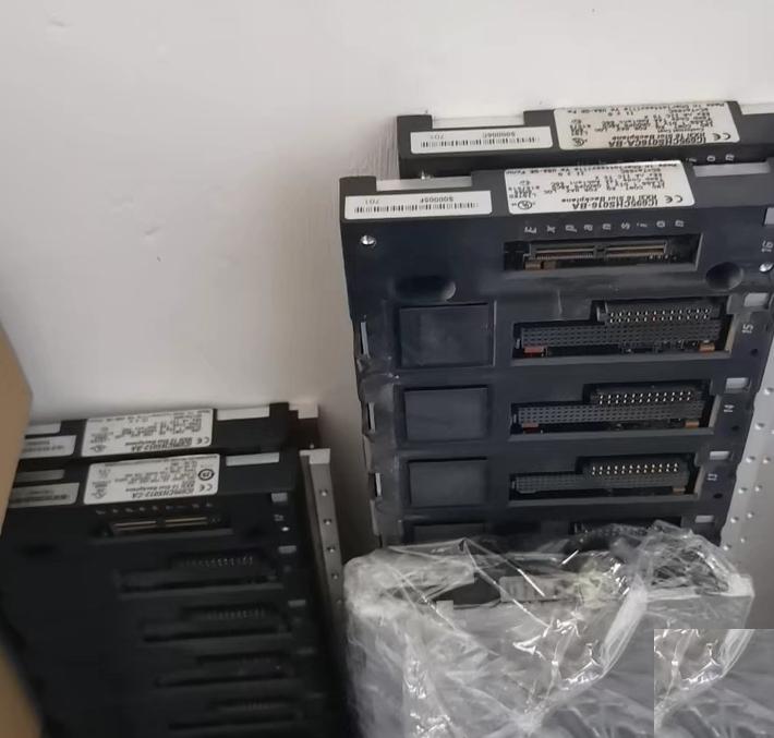 IC695CHS016 2RX3i16 Slot BackplaneGE