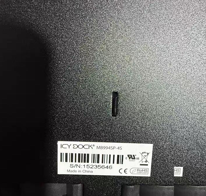 ICY DOCK MB994SP-4S 4 2 5 SATA SAS SSD 5 25
