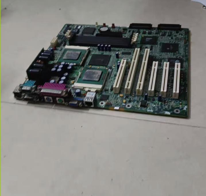 Intel STL2 Tupelo Intel SERVER BOARD G7ESZ 370 G7ESZ 133-659718-1-02-001 APTL13401253PBA A28808-305 CPU 2 1000 256 133 1 75 PIII