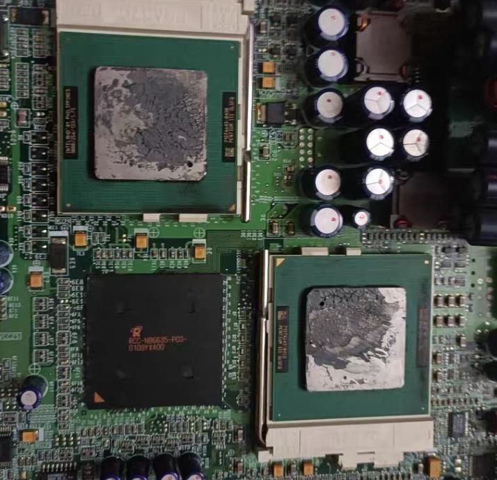 Intel STL2 Tupelo Intel SERVER BOARD G7ESZ 370 G7ESZ 133-659718-1-02-001 APTL13401253PBA A28808-305 CPU 2 1000 256 133 1 75 PIII