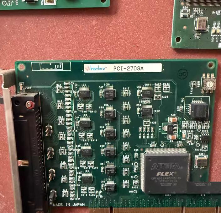 Interface PCI-7211C 2 lnterfacePCI-3173A Interface PCI-2703A