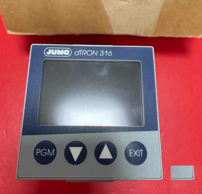 JUMO dTRON 316 703041 181-000-23 000 230VAC 3A AC110-240V