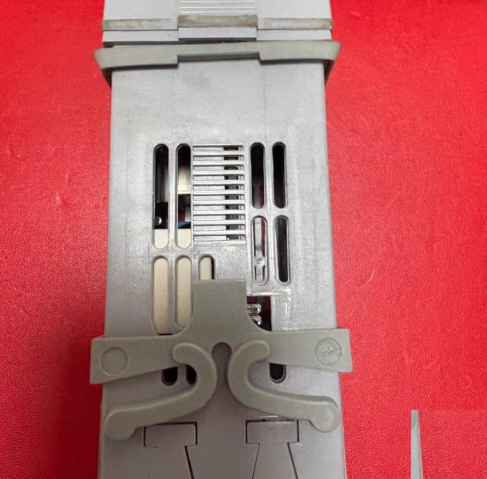 JUMO dTRON 316 703041 181-000-23 000 230VAC 3A AC110-240V