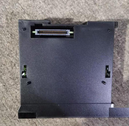 KEYENCE KV-7000C 1 PLC