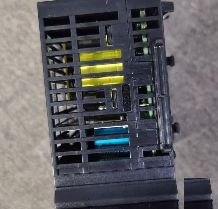 KEYENCE KV-PU1 100-240V AC 24V 1 8A 1