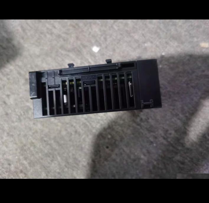 KEYENCE KV-XLE02 KV PLC ECAT 1