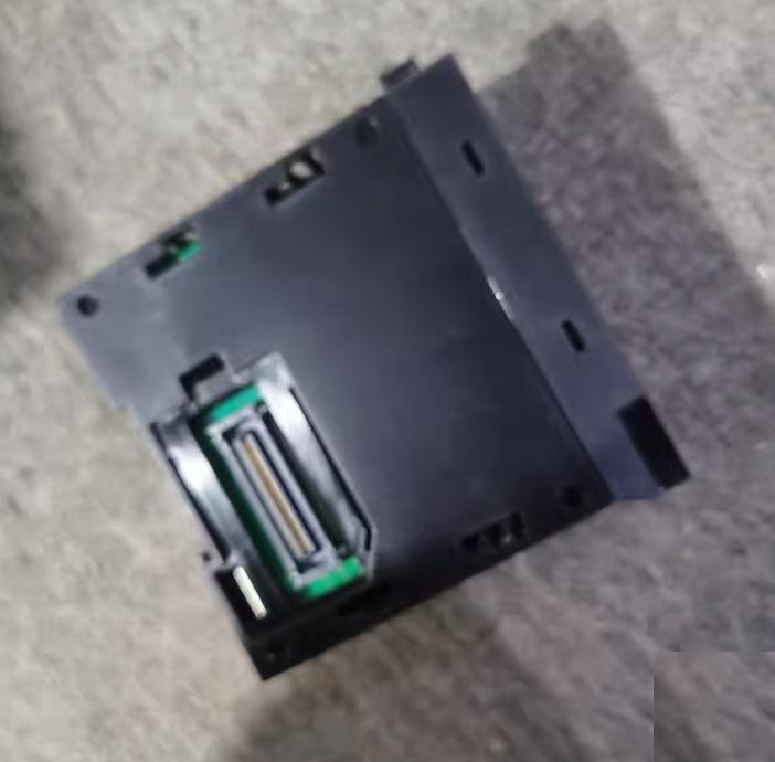 KEYENCE KV-XLE02 KV PLC ECAT 1