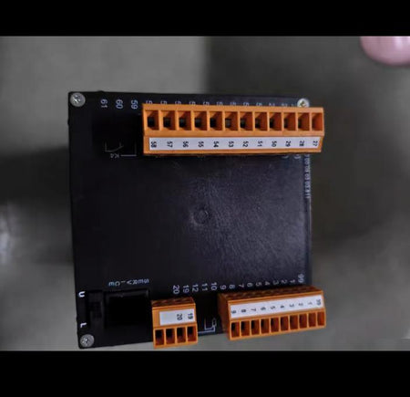 KFM 92704eq-99b1s2-xLg2r0cstc Pt100 0-400℃ 3 250V 2A 0-4 20mA 0-2 10V